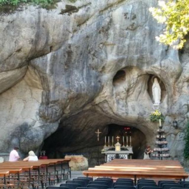 _Lourdes- grotta